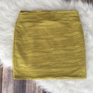 Mustard textured skirt. Cotton on mustard skirt